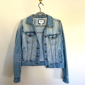 Forever 21 denim jacket size medium
